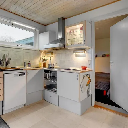 Feriehus Bjarke - 200m From The Sea By Interhome *